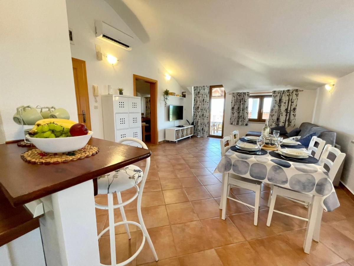 Apartments Ladonja Medulin Extérieur photo